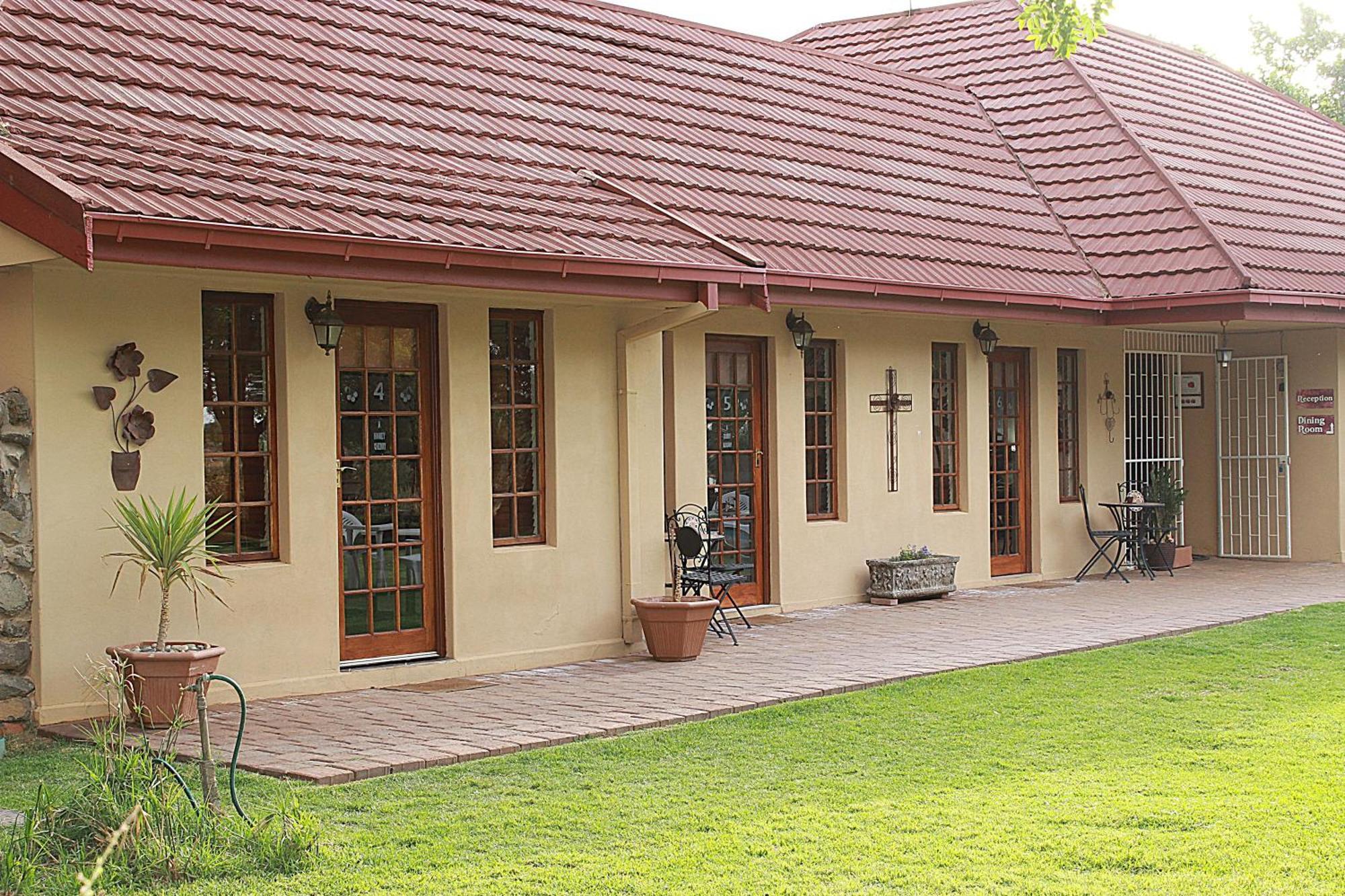 A Cherry Lane Self Catering And B&B Bloemfontein Bagian luar foto