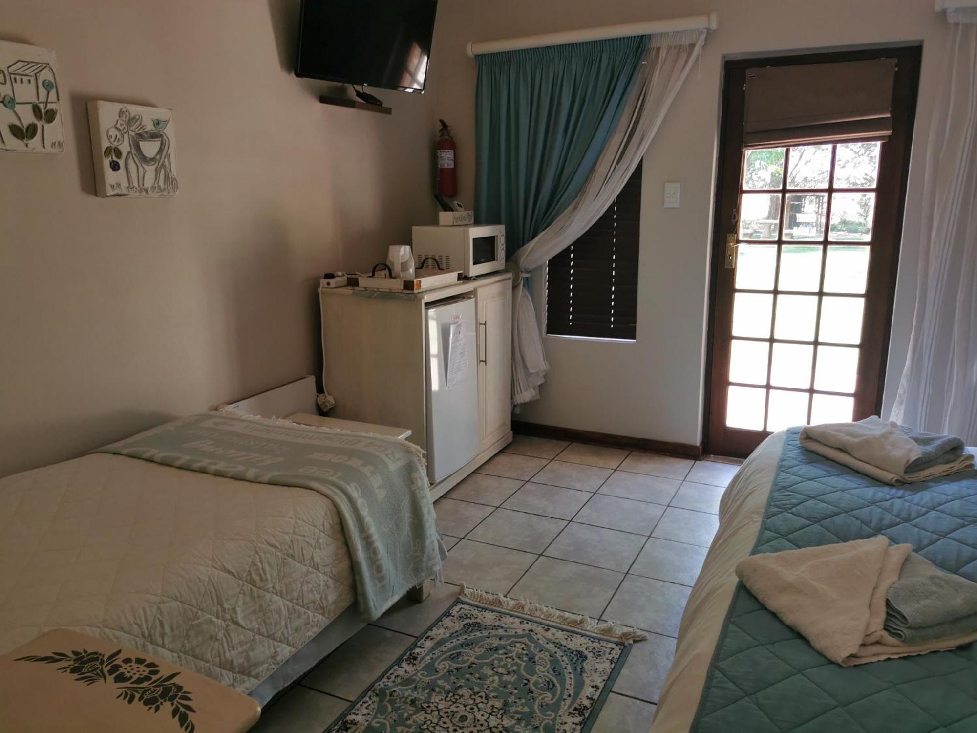 A Cherry Lane Self Catering And B&B Bloemfontein Bagian luar foto