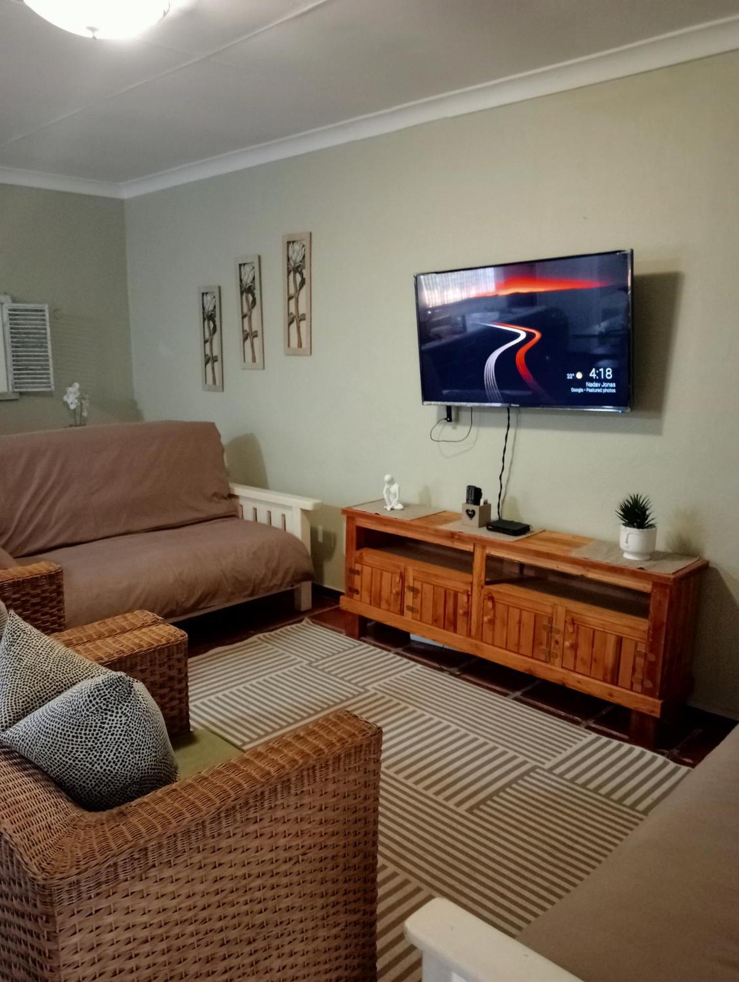 A Cherry Lane Self Catering And B&B Bloemfontein Bagian luar foto