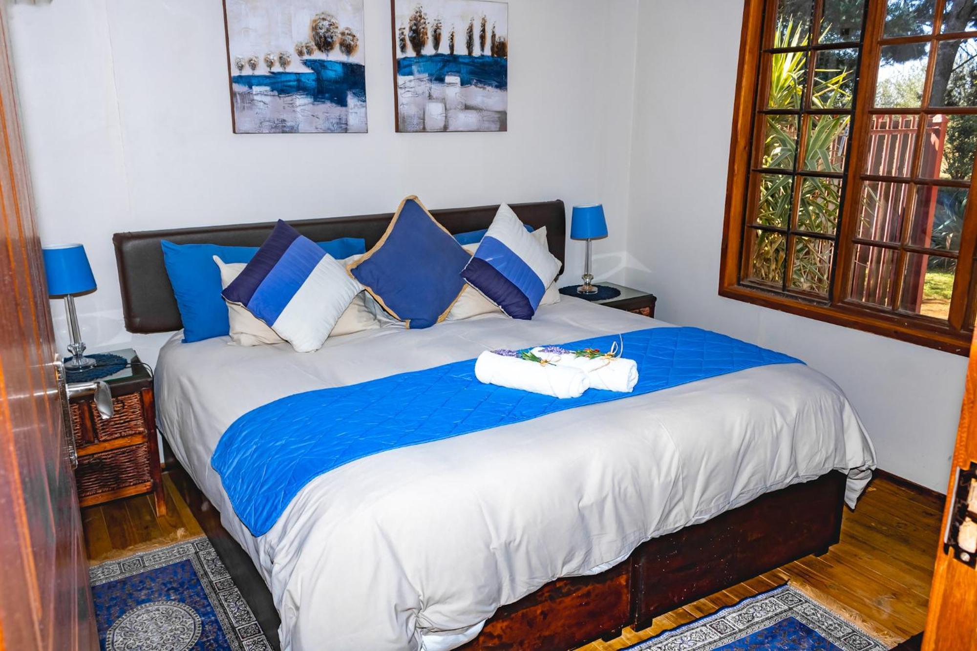 A Cherry Lane Self Catering And B&B Bloemfontein Bagian luar foto