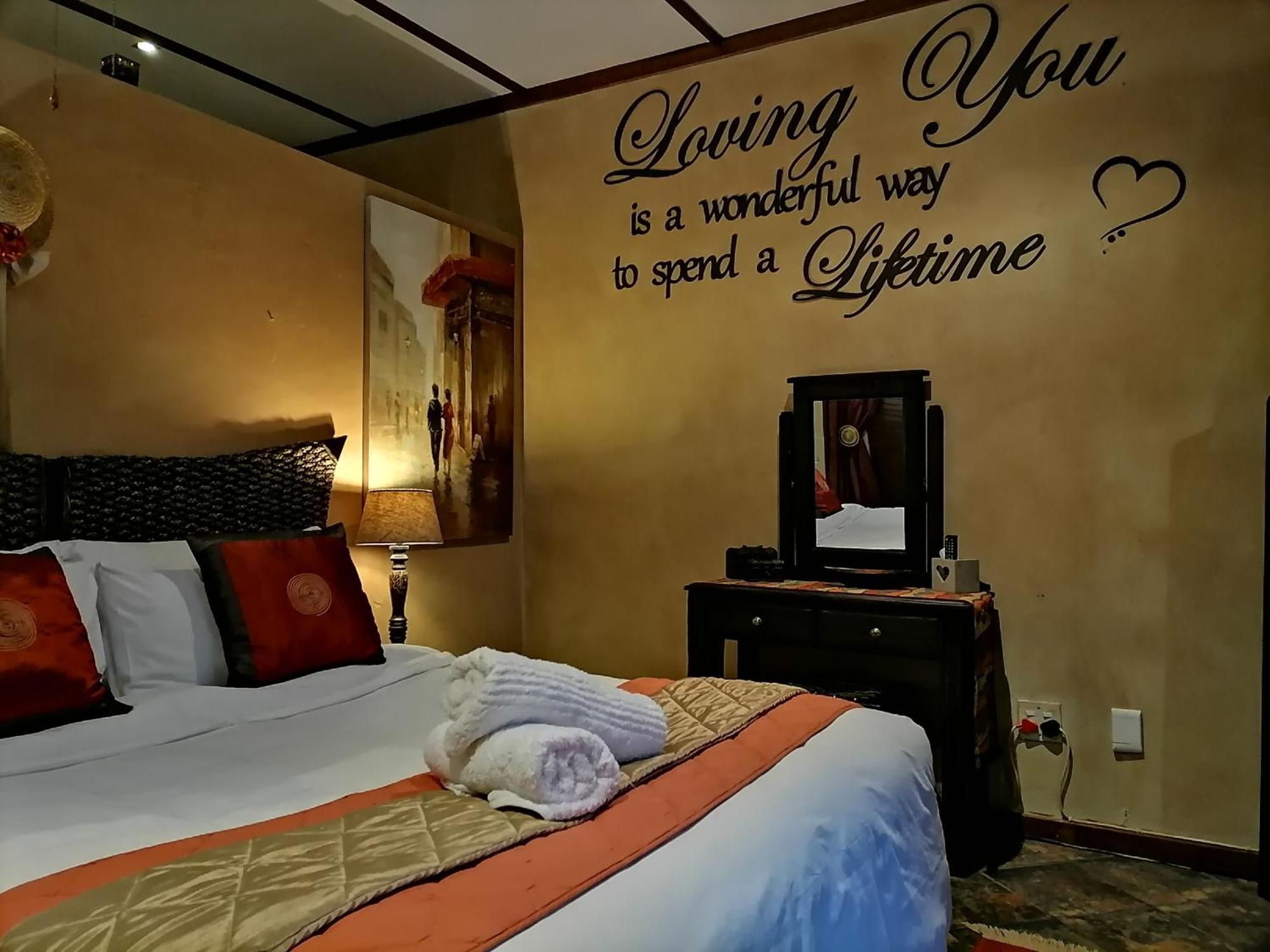 A Cherry Lane Self Catering And B&B Bloemfontein Bagian luar foto