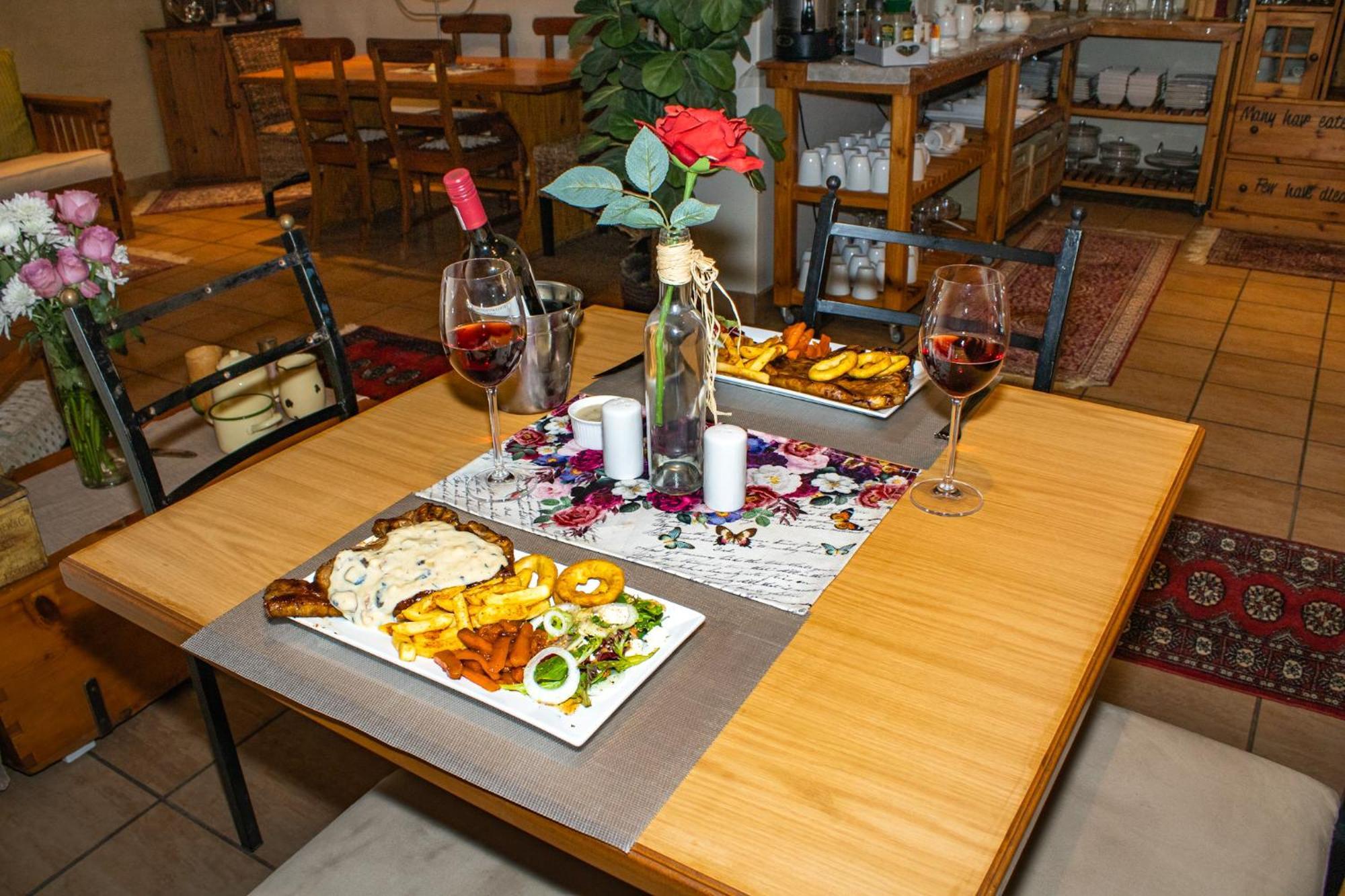 A Cherry Lane Self Catering And B&B Bloemfontein Bagian luar foto